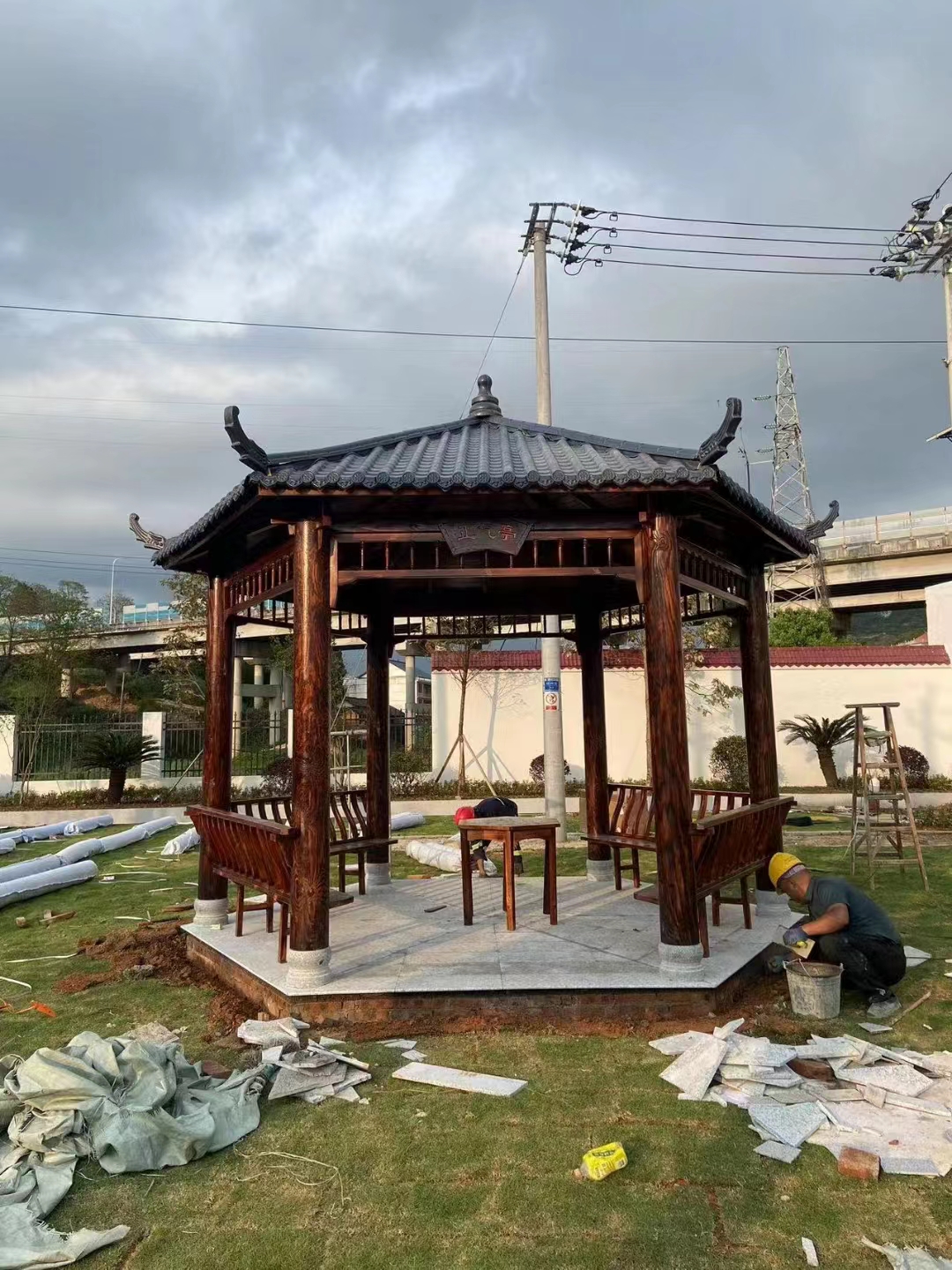 海南中式铝合金仿木纹八角凉亭景观配套与