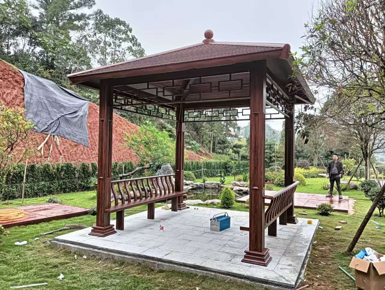 新中式铝合金凉亭庭院实景 新中式铝合金凉亭庭院实景