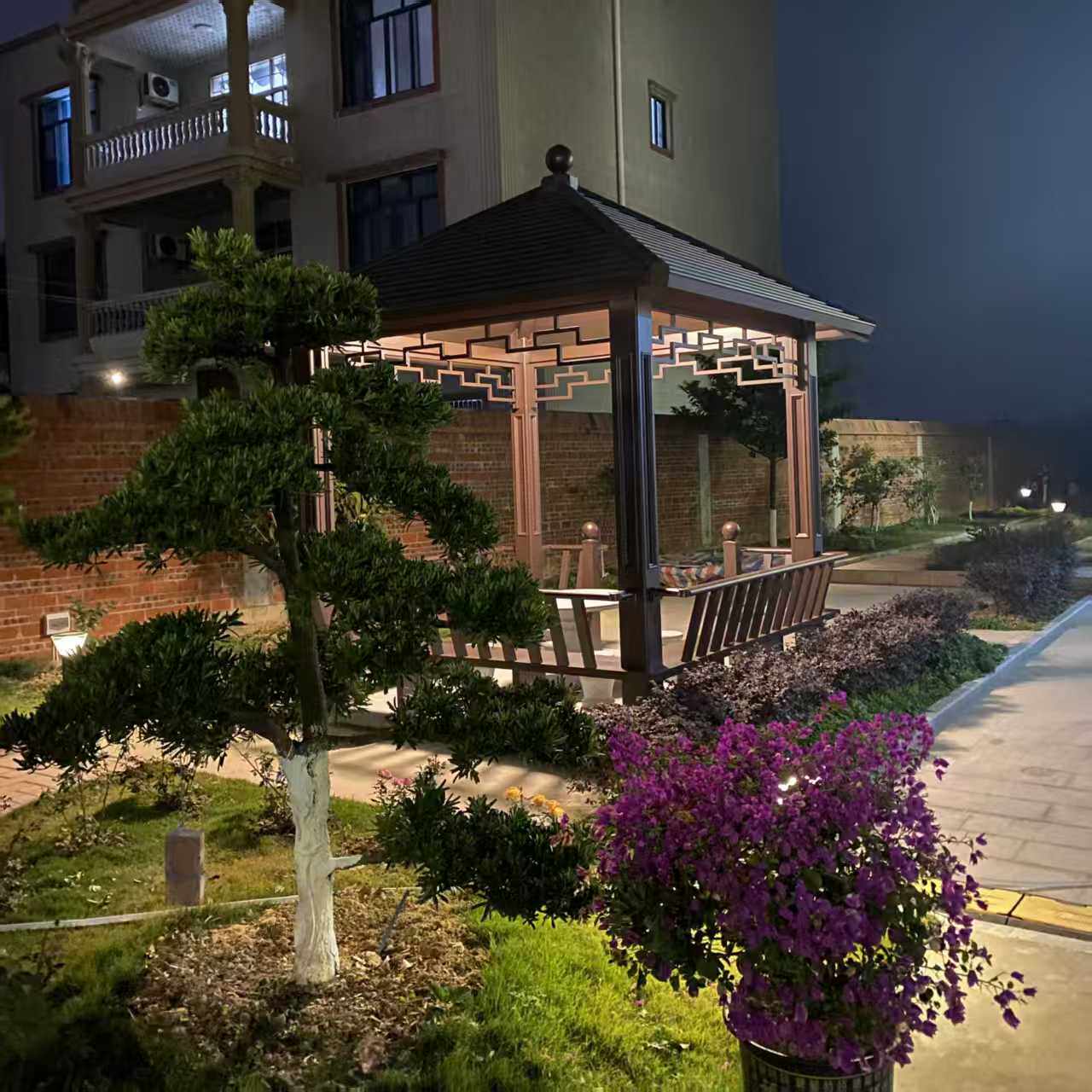 凉亭夜景 (1).jpg